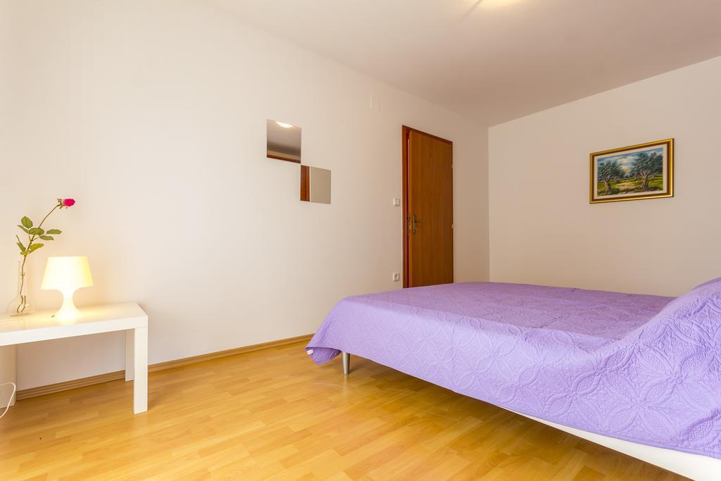 Apartments Alba Fažana Buitenkant foto